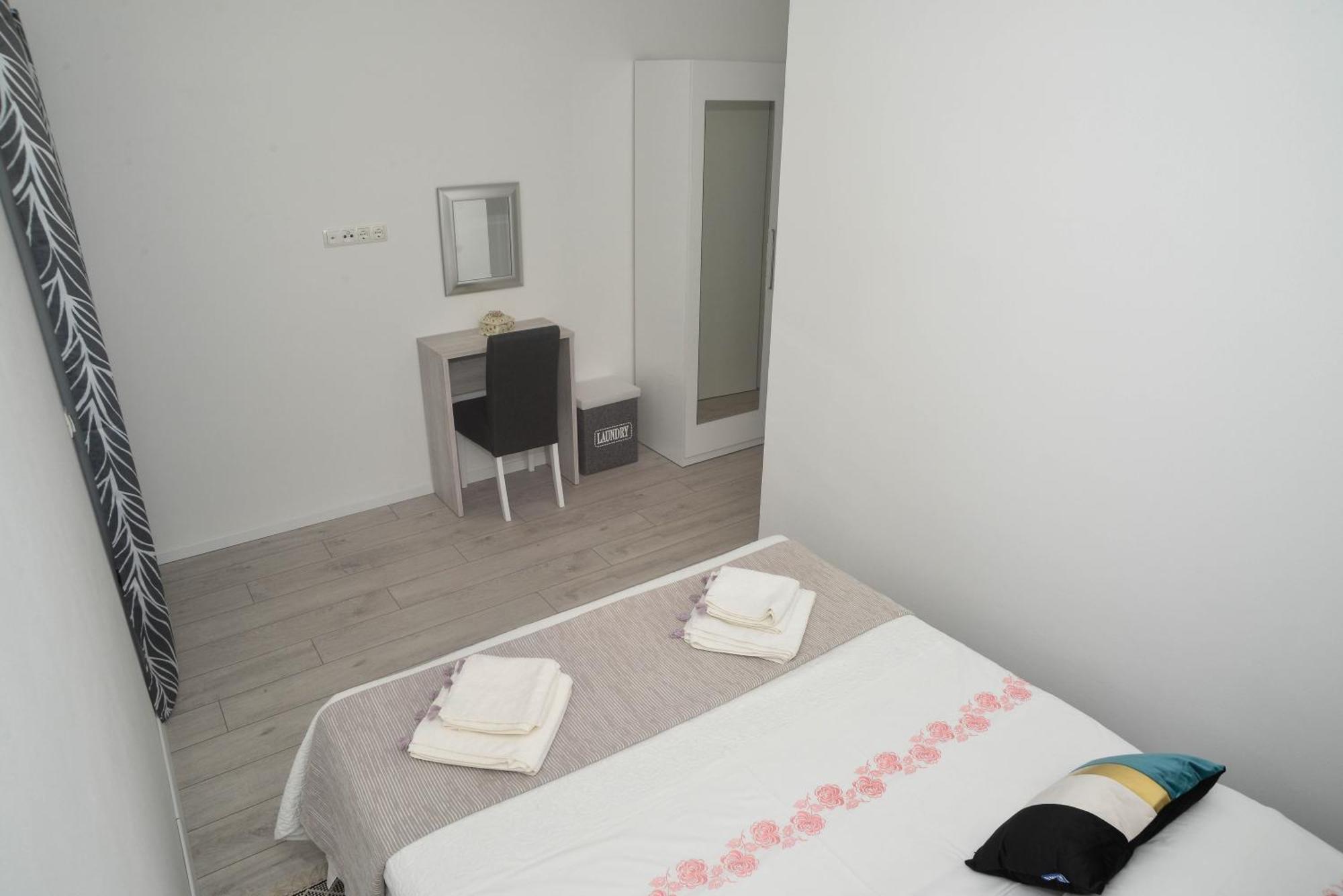 Apartments Mavra-Kukljica Ngoại thất bức ảnh