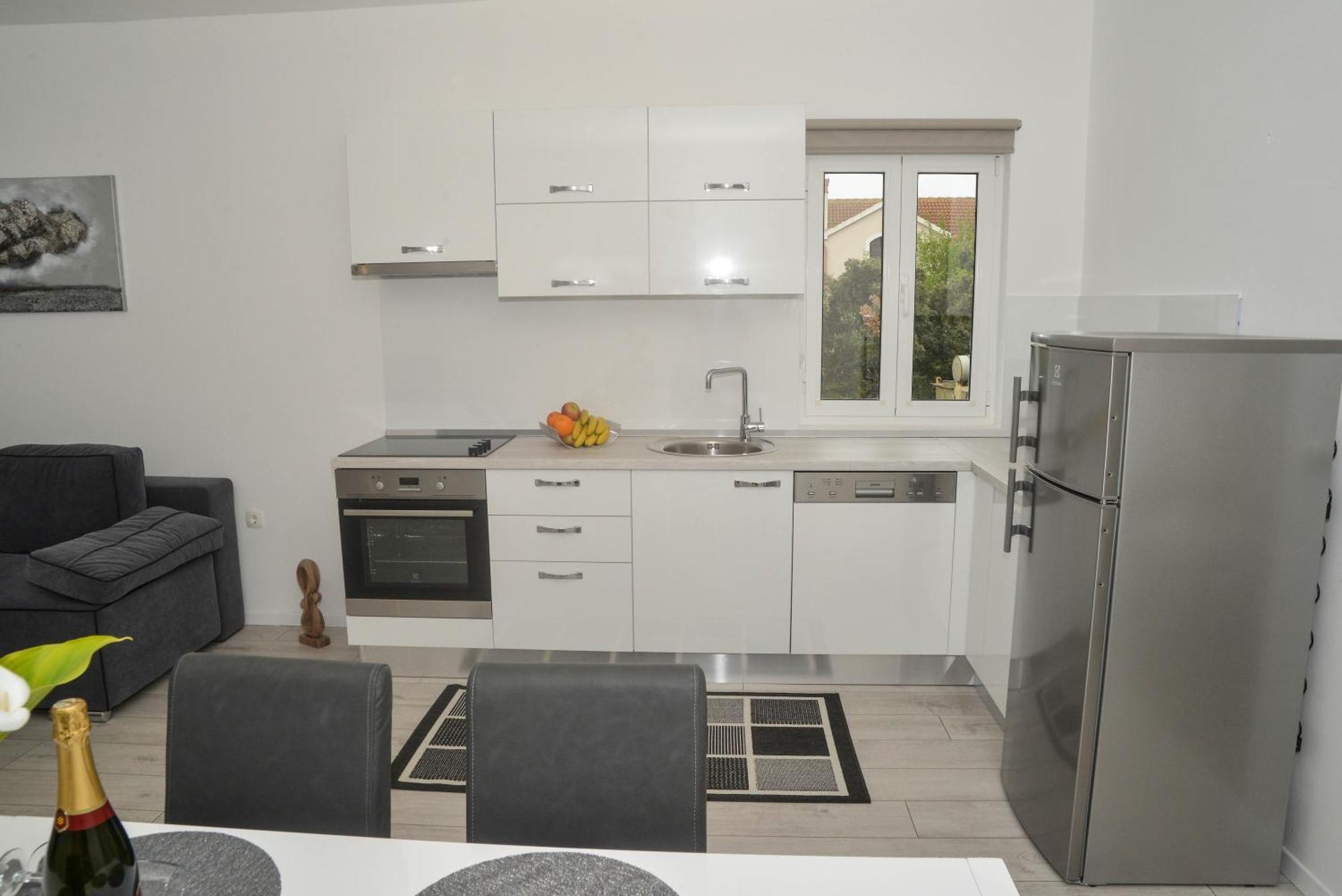 Apartments Mavra-Kukljica Ngoại thất bức ảnh