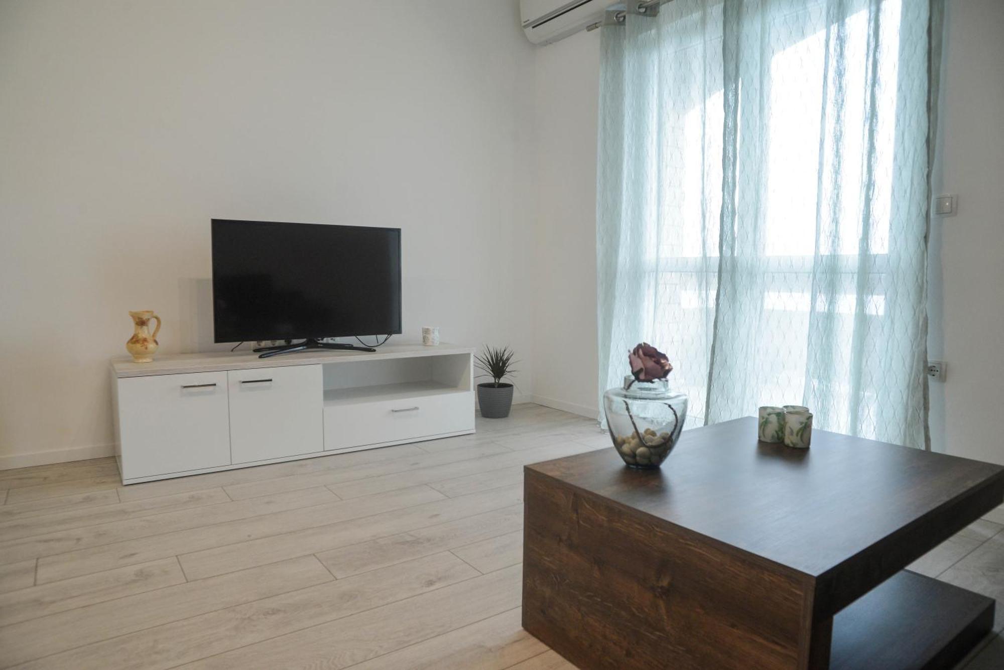 Apartments Mavra-Kukljica Ngoại thất bức ảnh